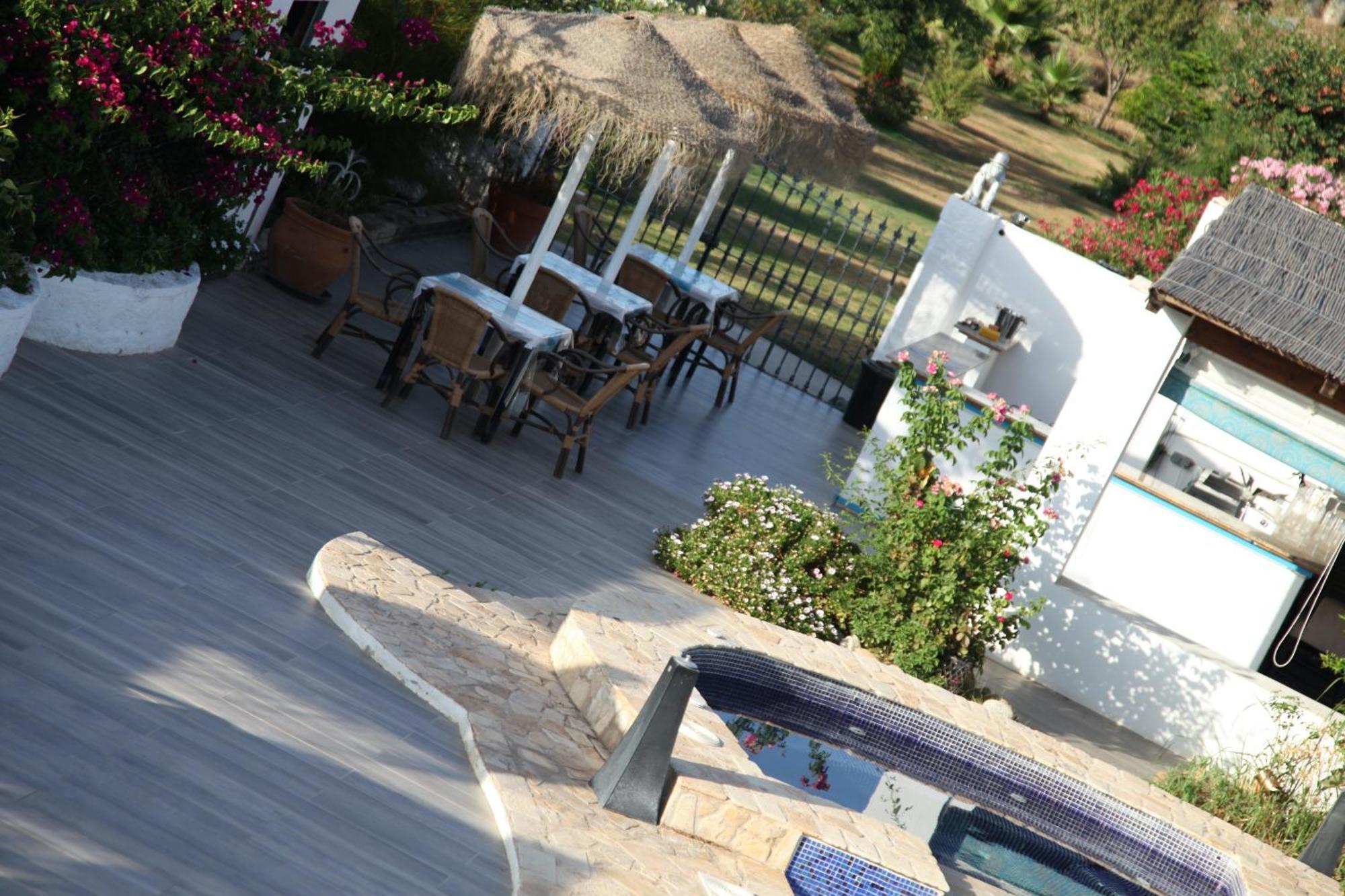 דירות מאלגה The Dragonfly Retreat מראה חיצוני תמונה